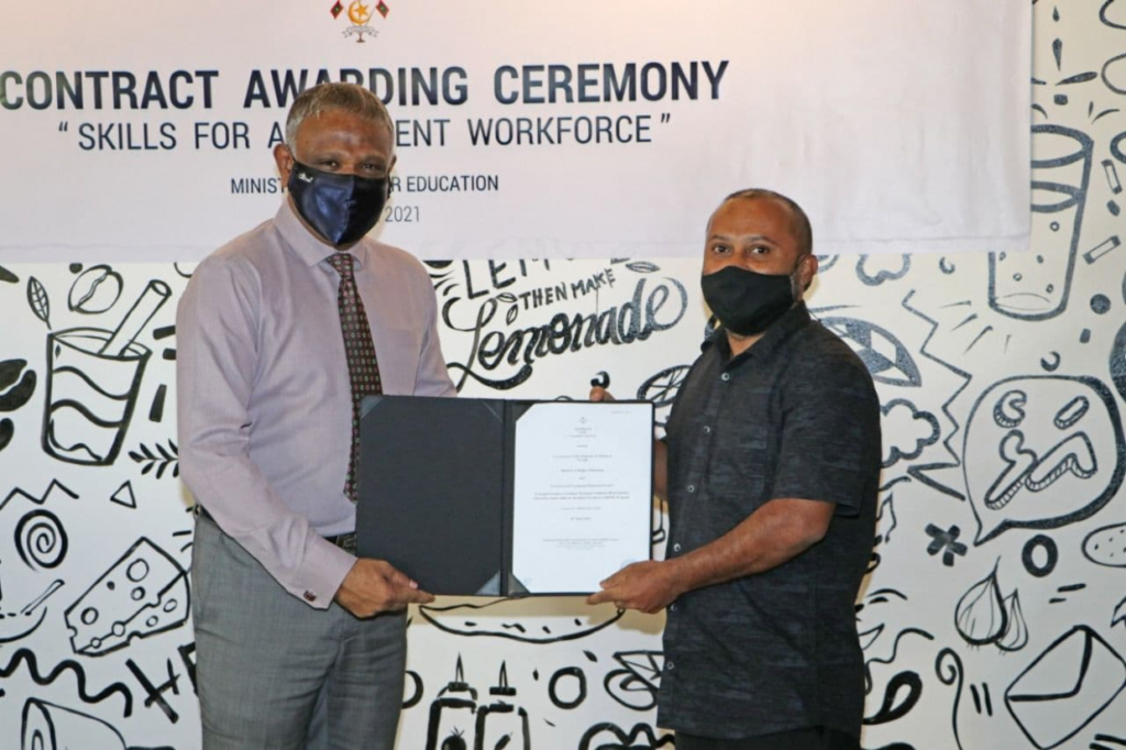 Agreement signed to carry out technical and vocational courses the