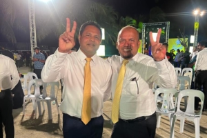 Ahmed Saeed Mohamed (L), Managing Director of FENAKA and Ahmed Shareef (R), Managing Director of STELCO, the two government utilities companies of Maldives. | Photo: Shareef
